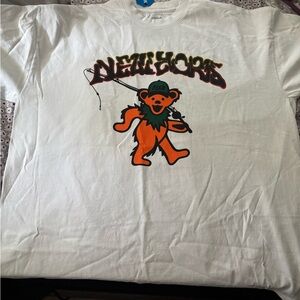 Grateful Dead X Market White Tee with Orange Bear and New York Design